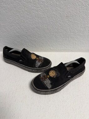 Vans Black Slip-On Sneakers with Peanuts Cartoon  M5.5 W 7